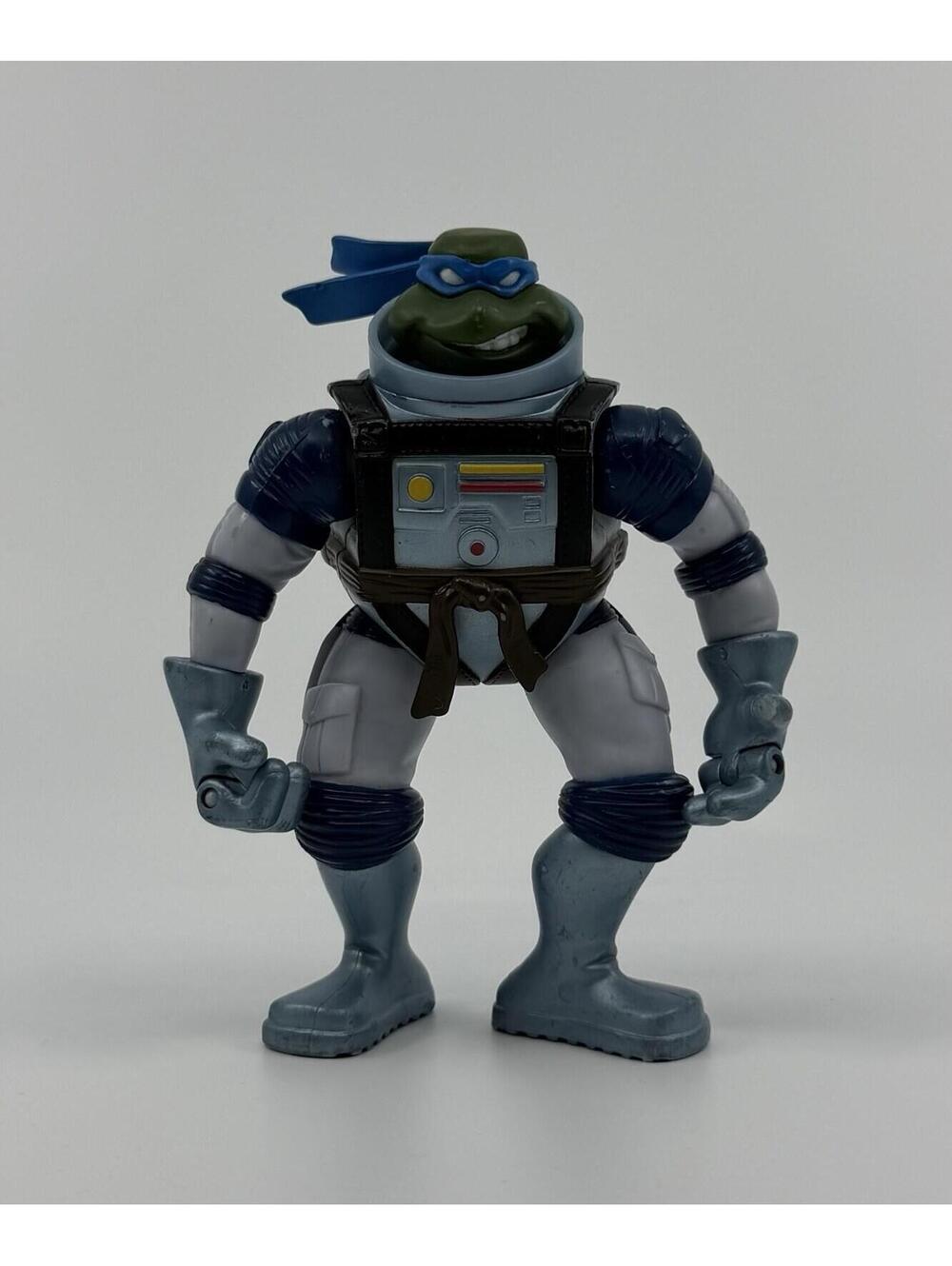 Teenage Mutant Ninja Turtles Space Hoppin Leonardo 2004 Playmates Action Figure